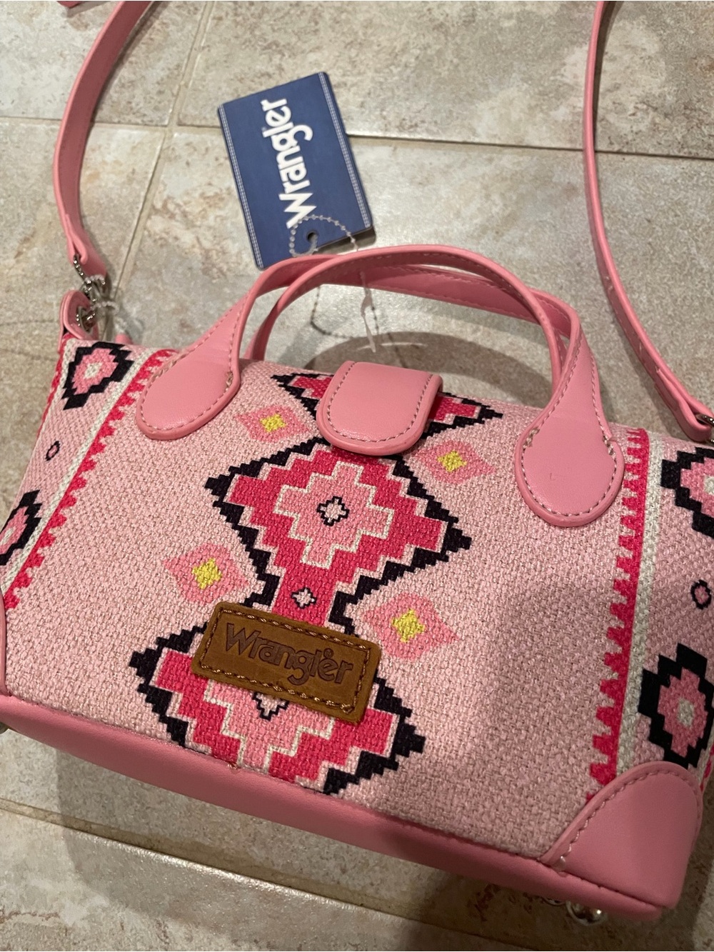 NWT Wrangler Pink Aztec Patterned Crossbody Bag - Picture 2 of 7